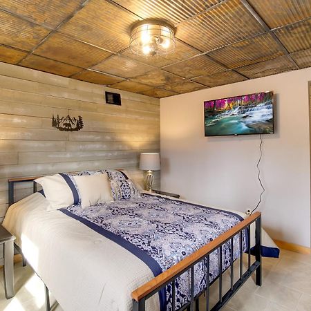 Gatlinburg Mountain Cabin With Hot Tub, Deck And Games Экстерьер фото
