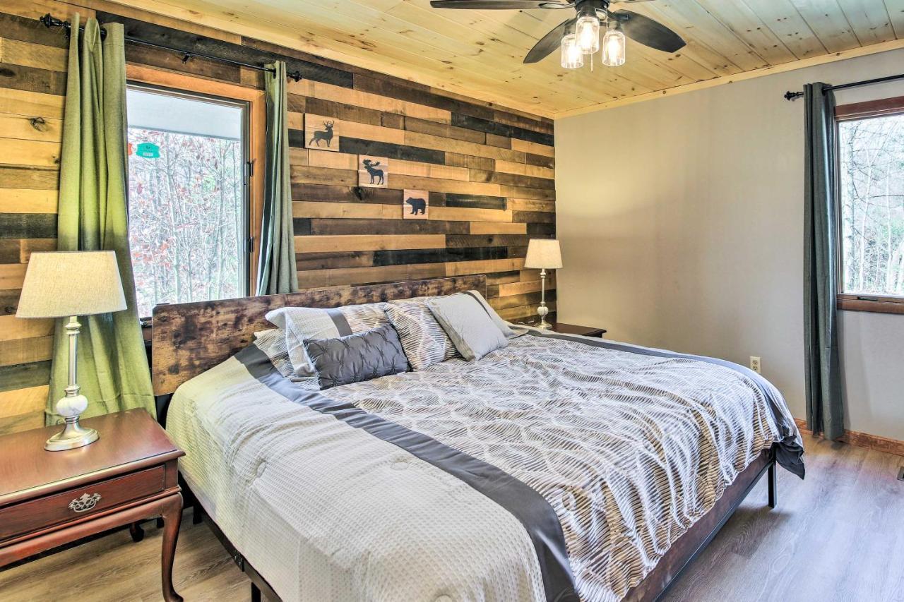 Gatlinburg Mountain Cabin With Hot Tub, Deck And Games Экстерьер фото