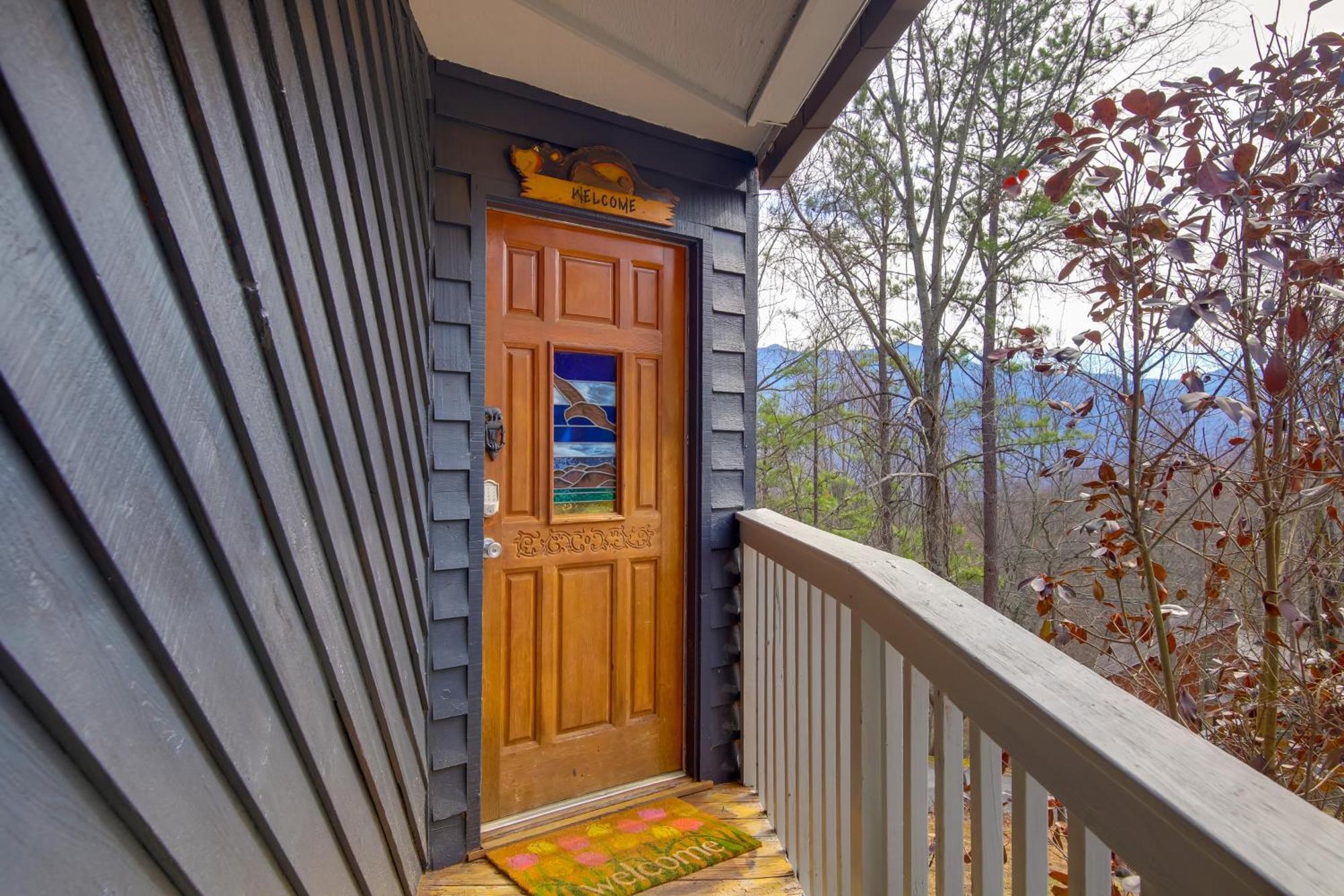 Gatlinburg Mountain Cabin With Hot Tub, Deck And Games Экстерьер фото